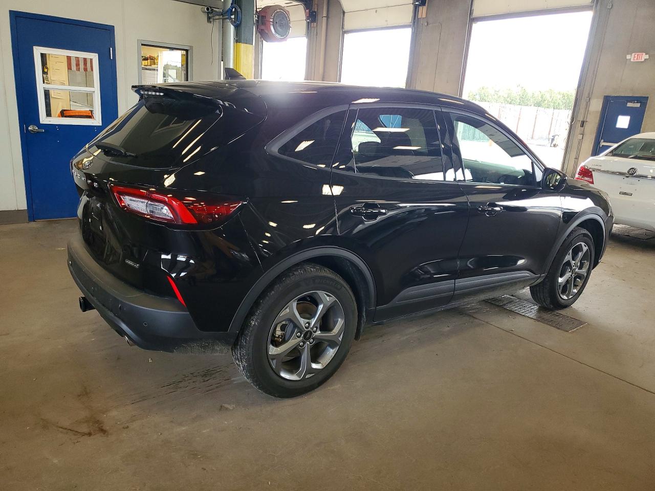 2026 FORD ESCAPE ST LINE SELECT — photo 3