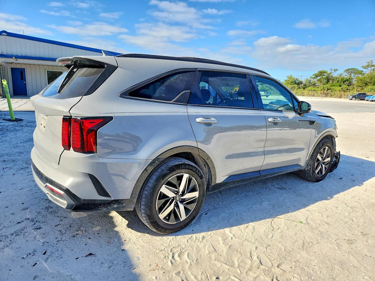 2023 KIA SORENTO EX — снимка 3