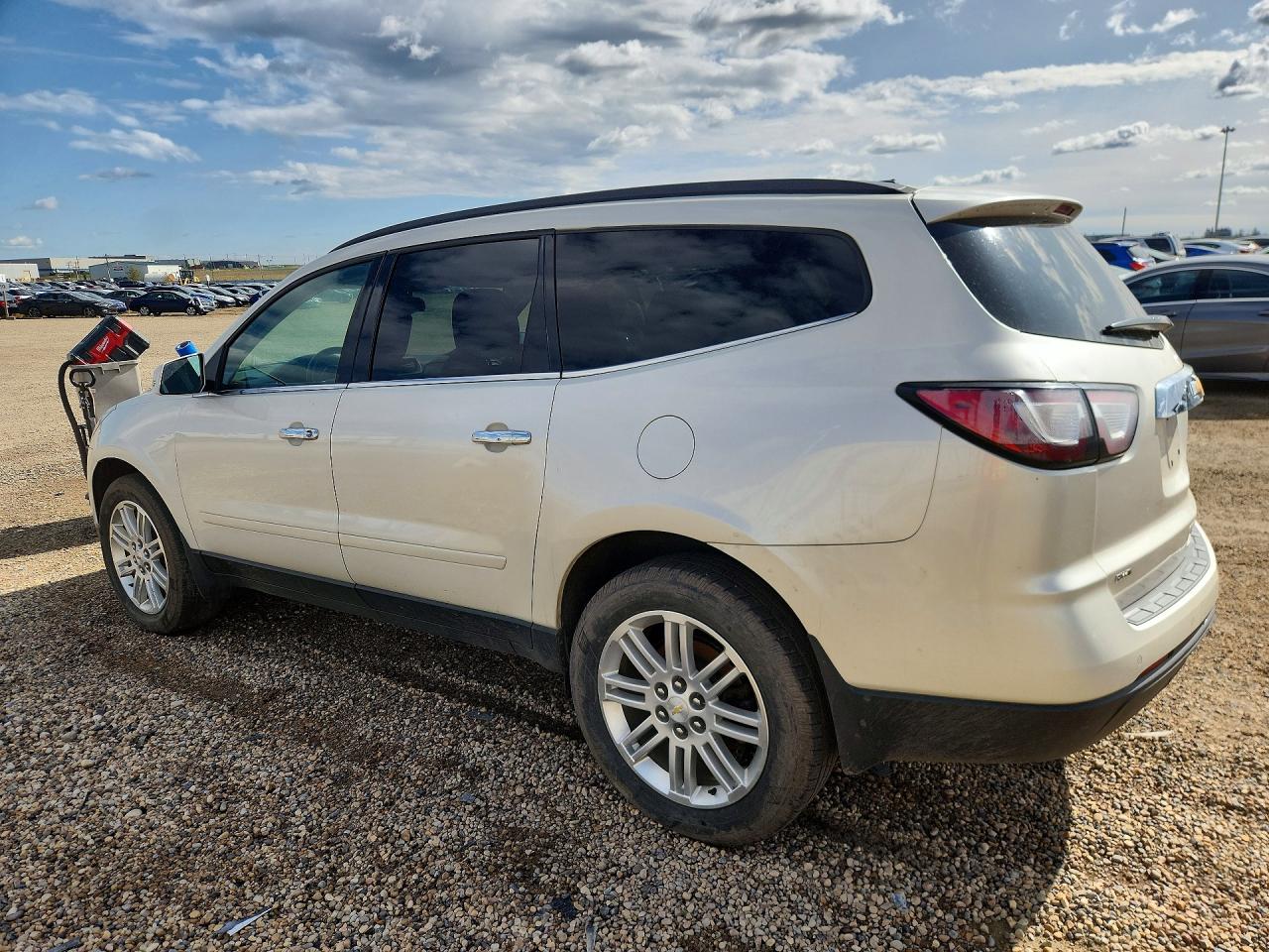 2015 CHEVROLET TRAVERSE LS — снимка 2