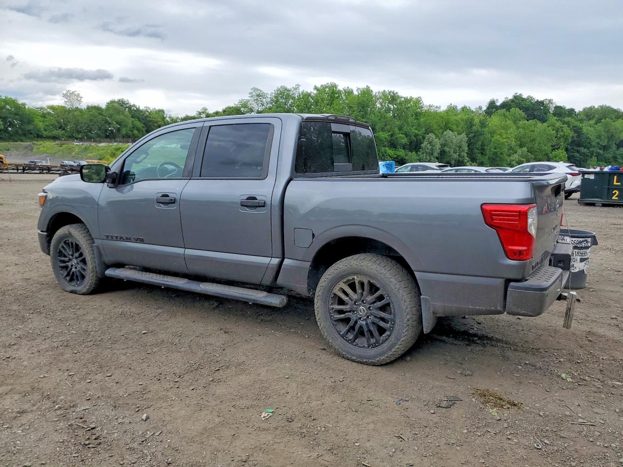 2018 NISSAN TITAN SL — снимка 2