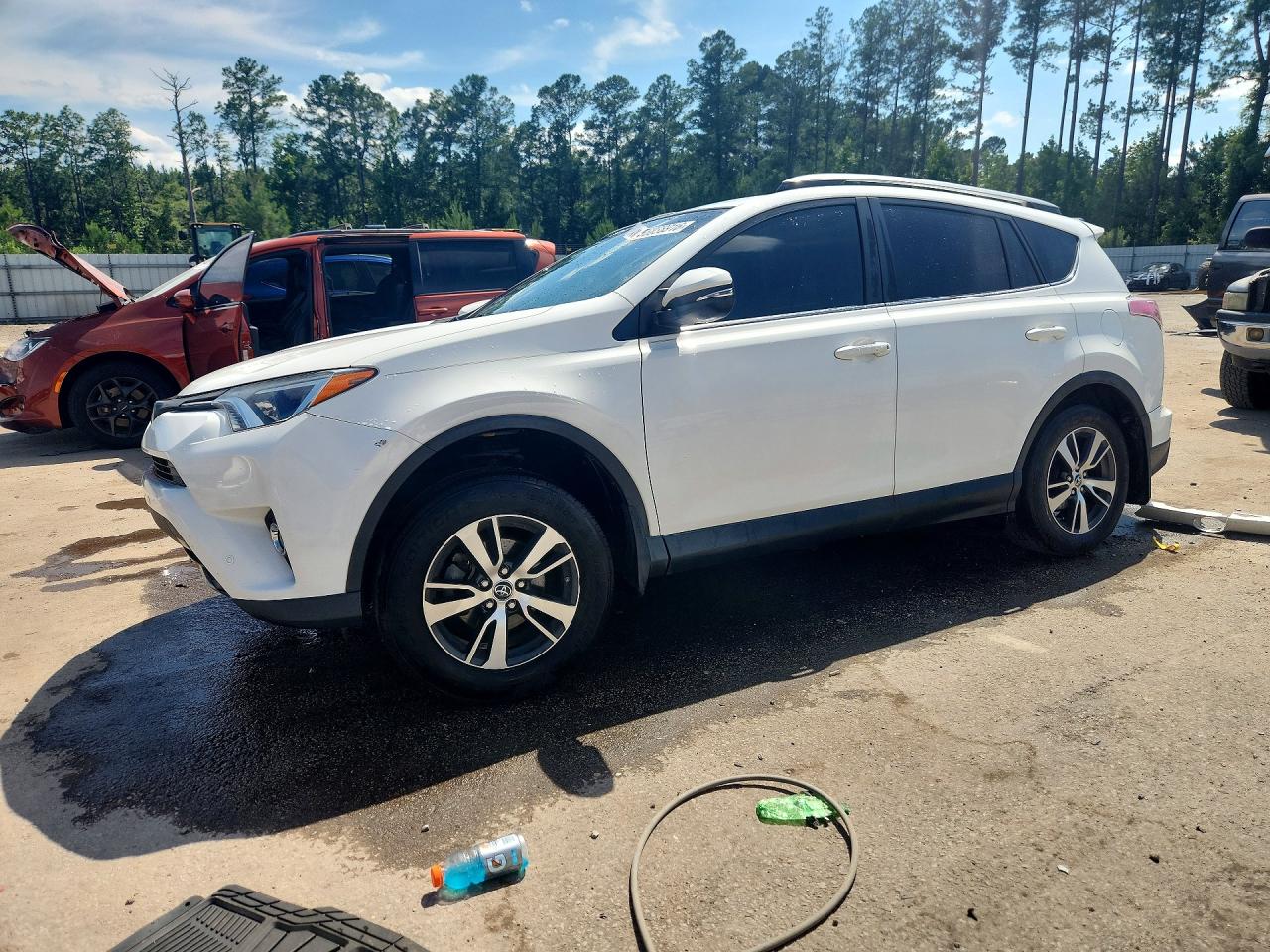 2017 TOYOTA RAV4 XLE