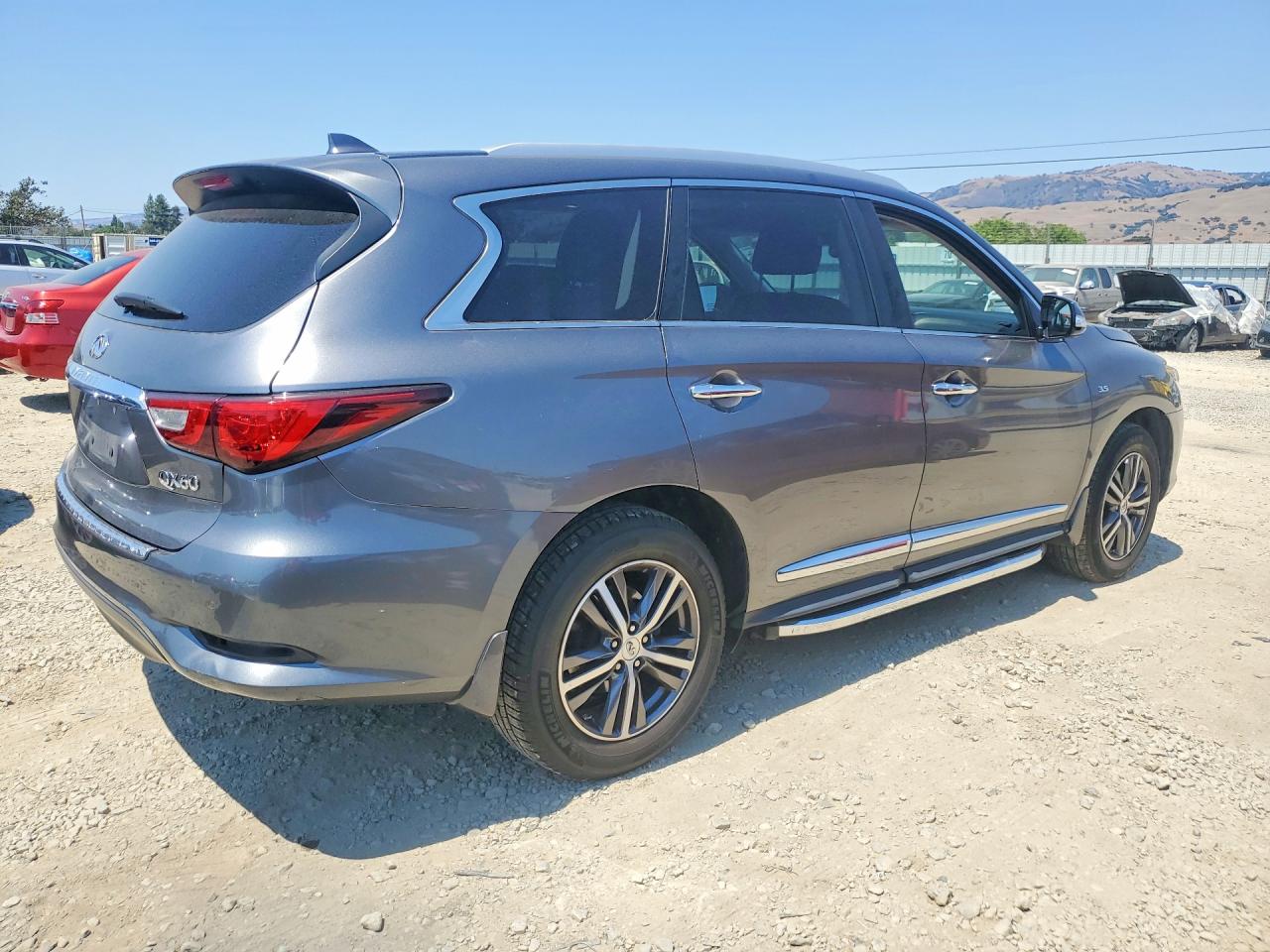 2017 INFINITI QX60 BASE — снимка 3