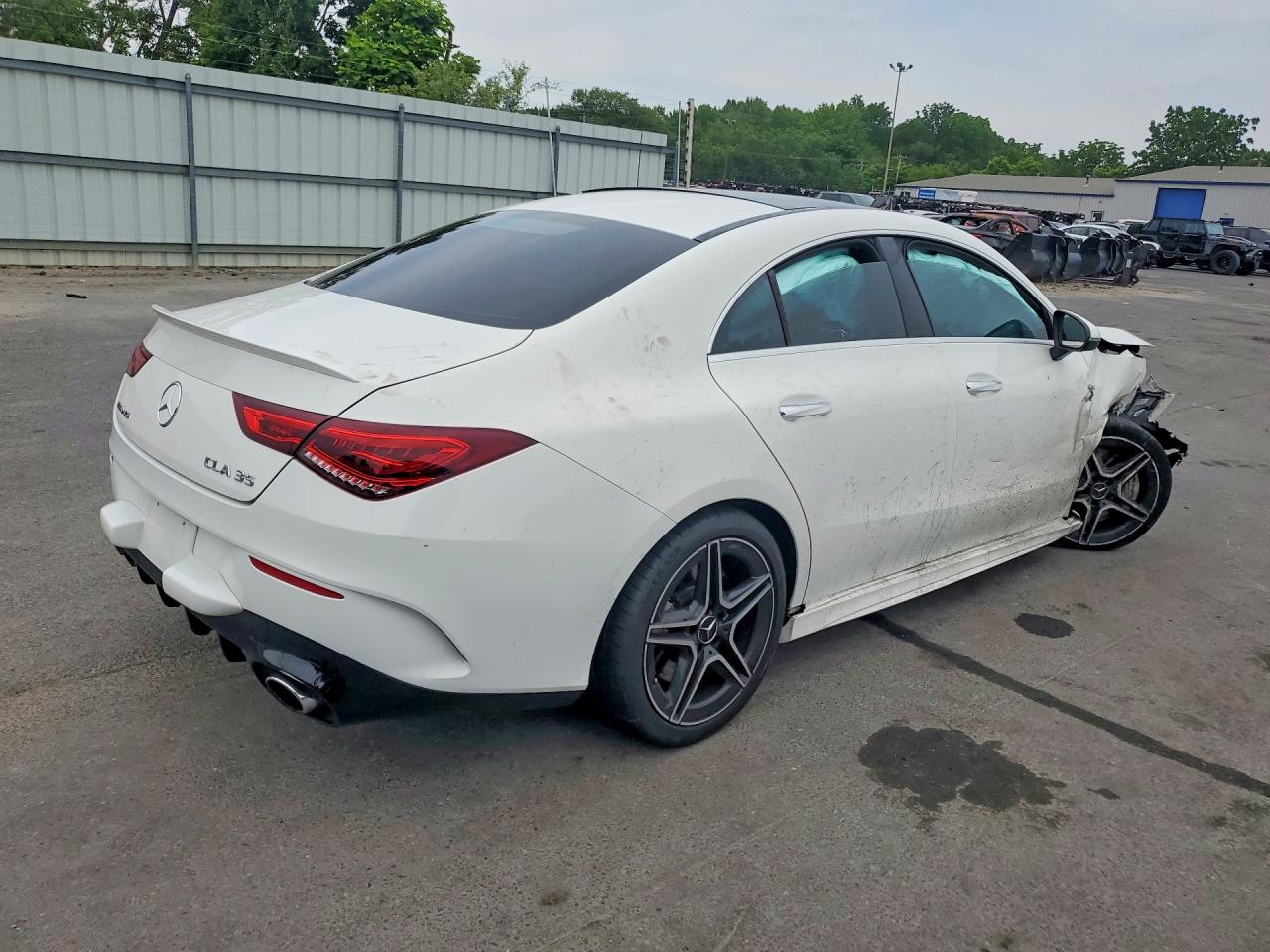 2020 MERCEDES-BENZ CLA AMG 35 4MATIC — снимка 3