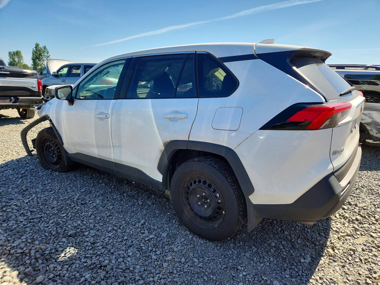 2025 TOYOTA RAV4 LE — снимка 2