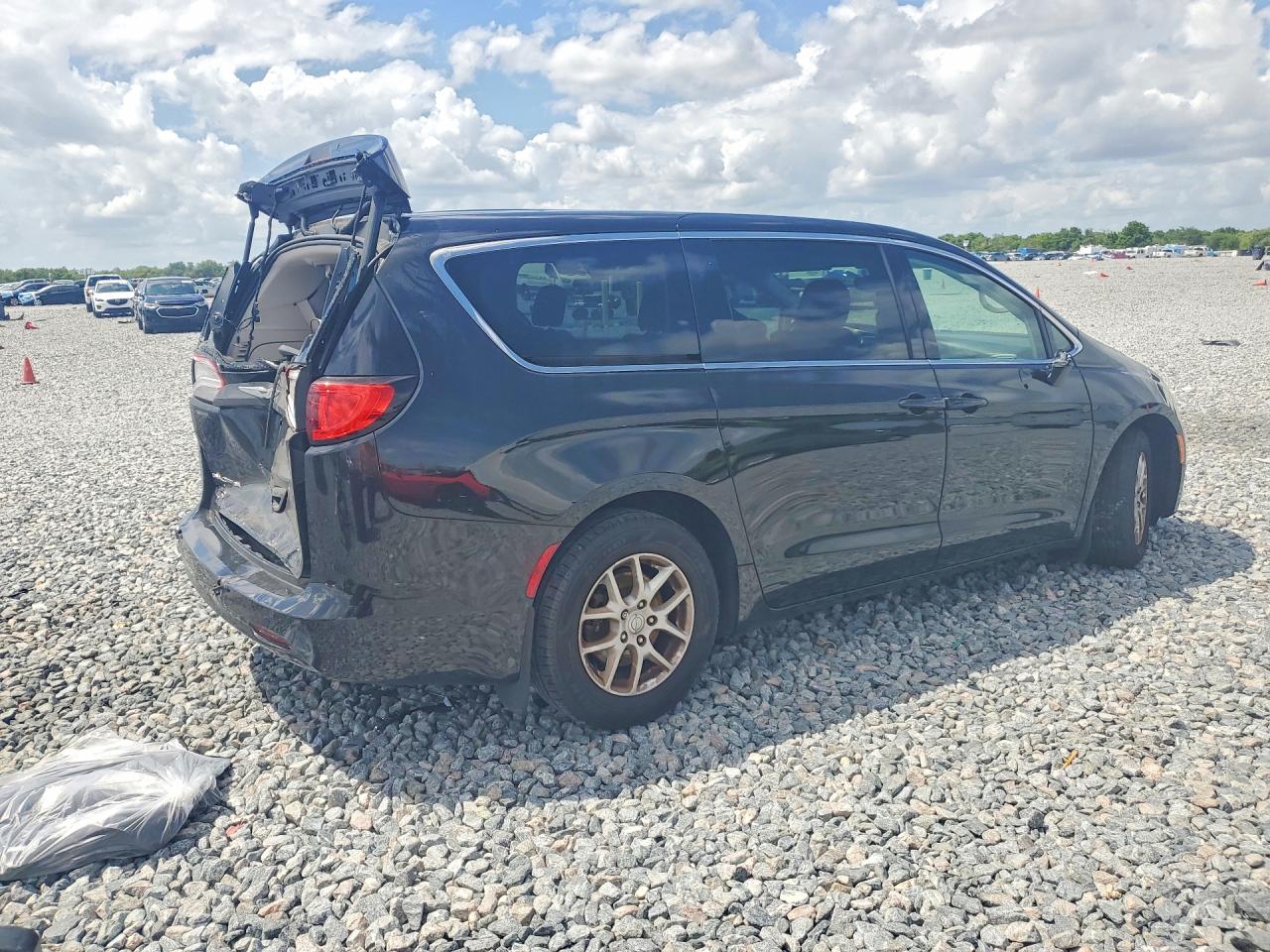 2017 CHRYSLER PACIFICA TOURING — снимка 3