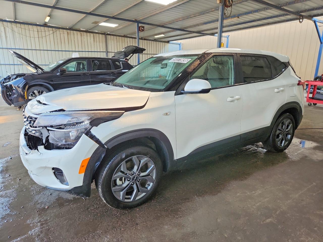 2026 KIA SELTOS LX