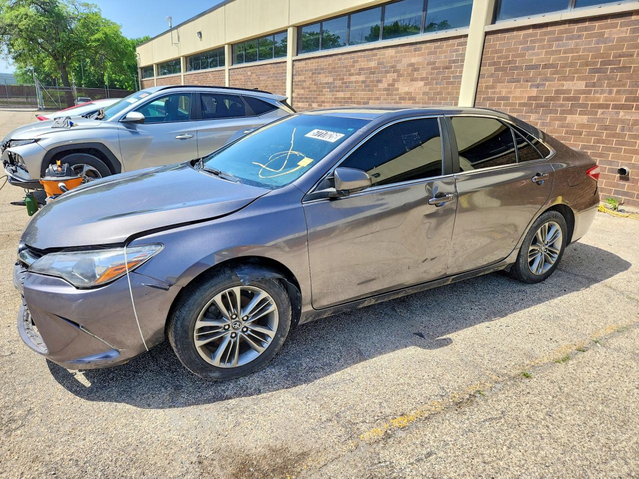 2017 TOYOTA CAMRY SE