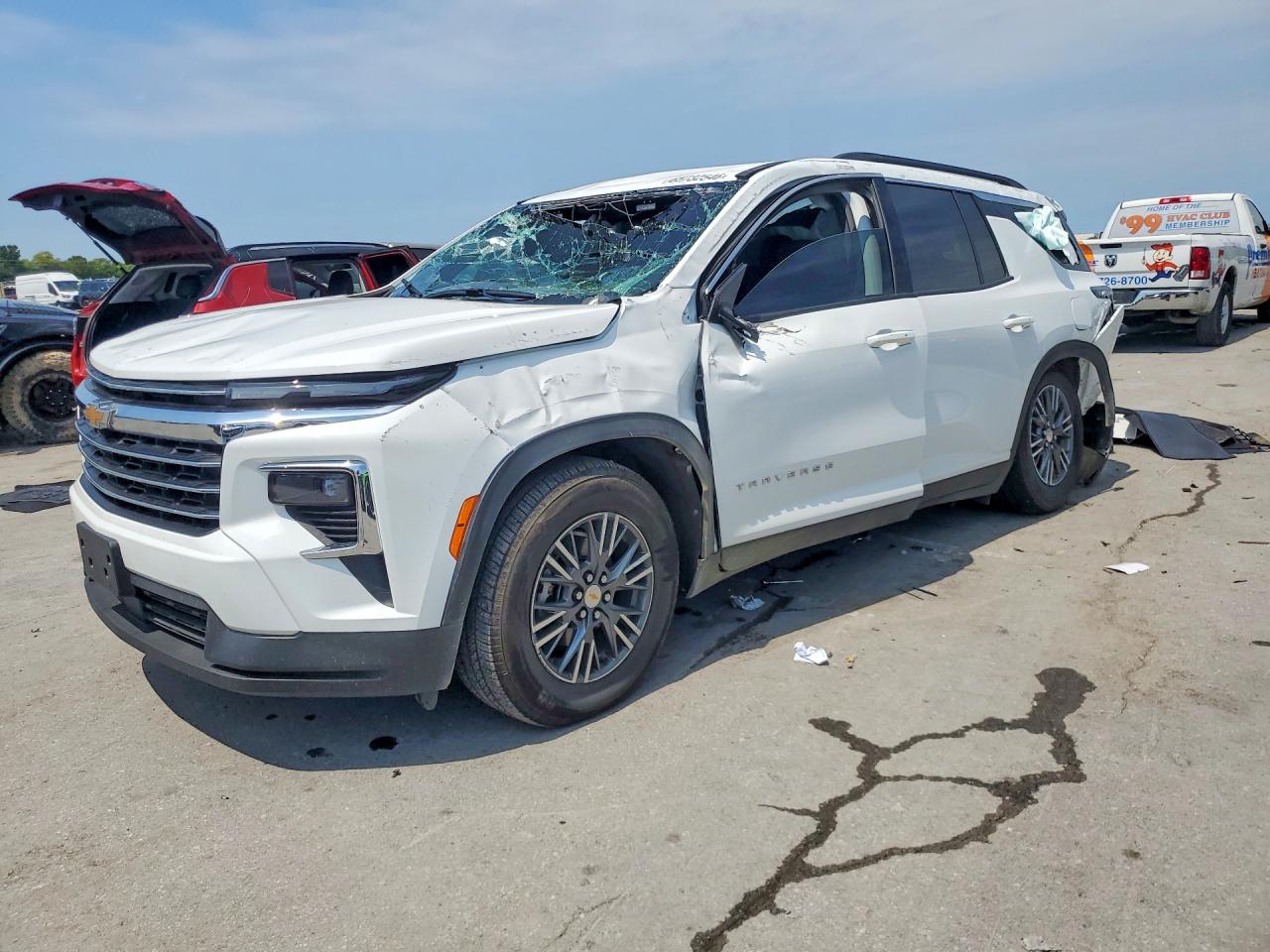 2026 CHEVROLET TRAVERSE LT