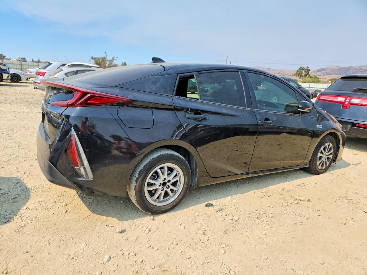 2020 TOYOTA PRIUS PRIME LE — снимка 3