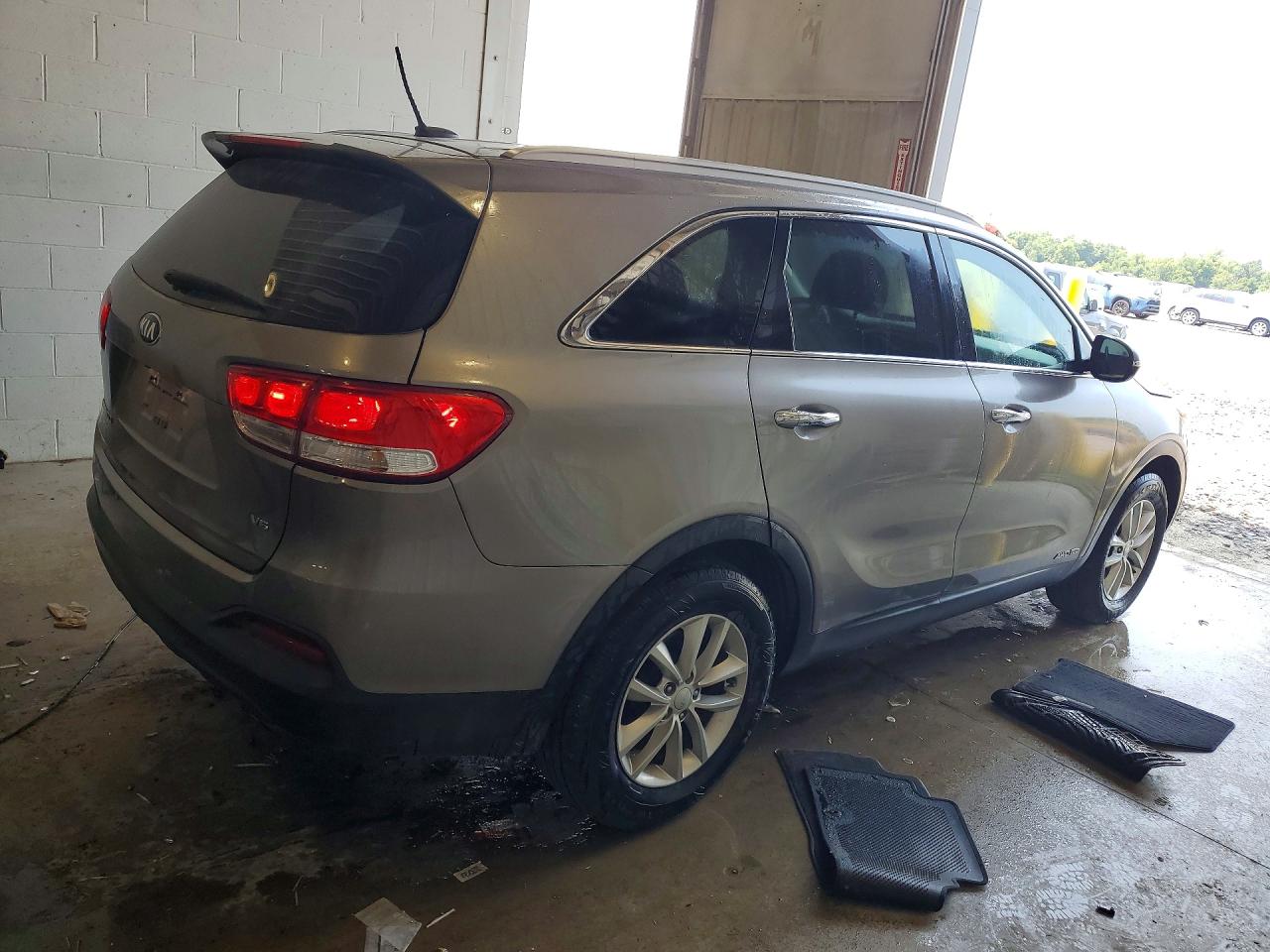 2018 KIA SORENTO LX V6 — снимка 3
