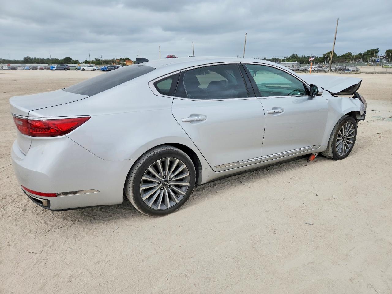 2017 KIA CADENZA PREMIUM — снимка 3