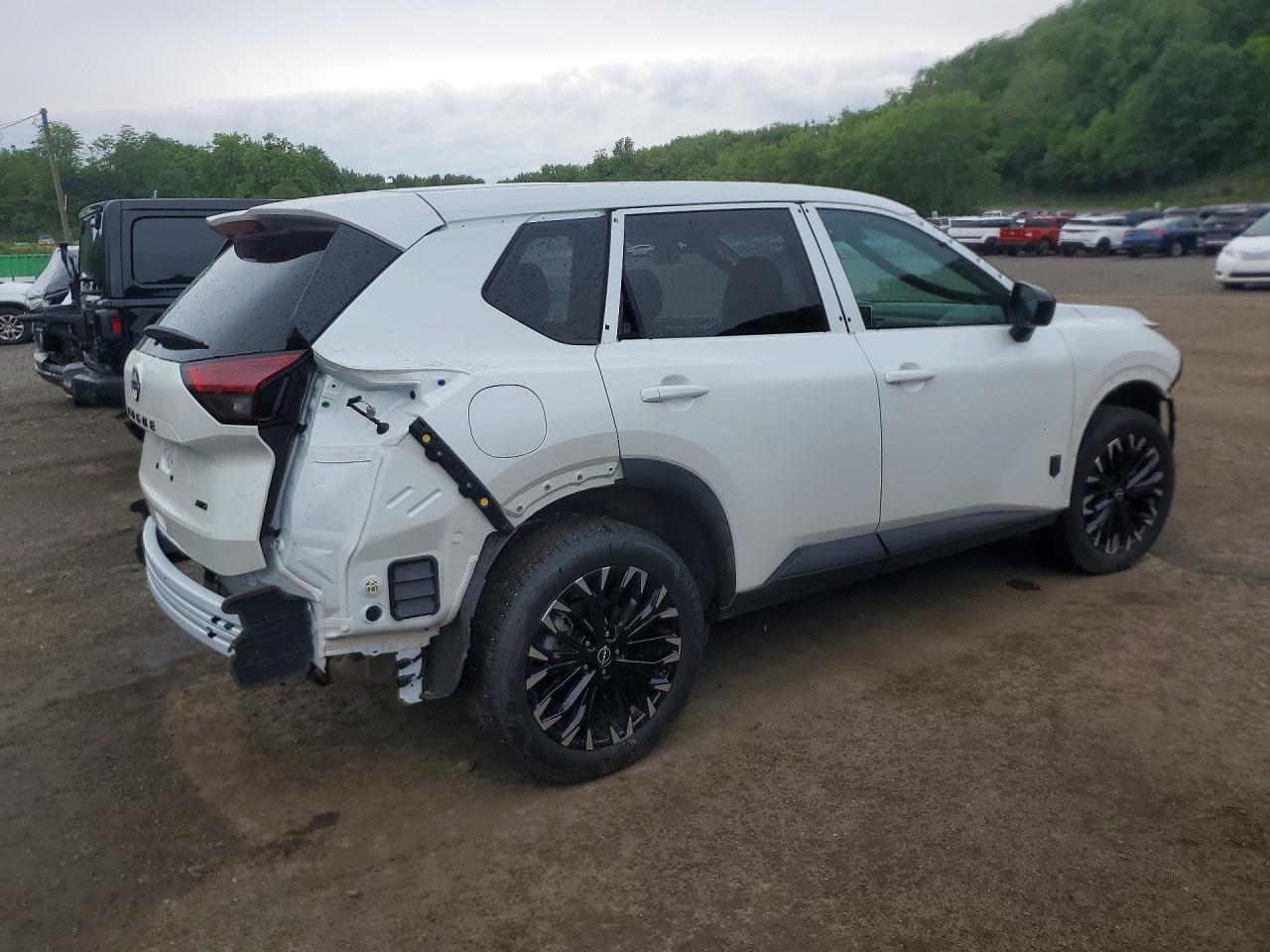 2026 NISSAN ROGUE DARK ARMOR — снимка 3