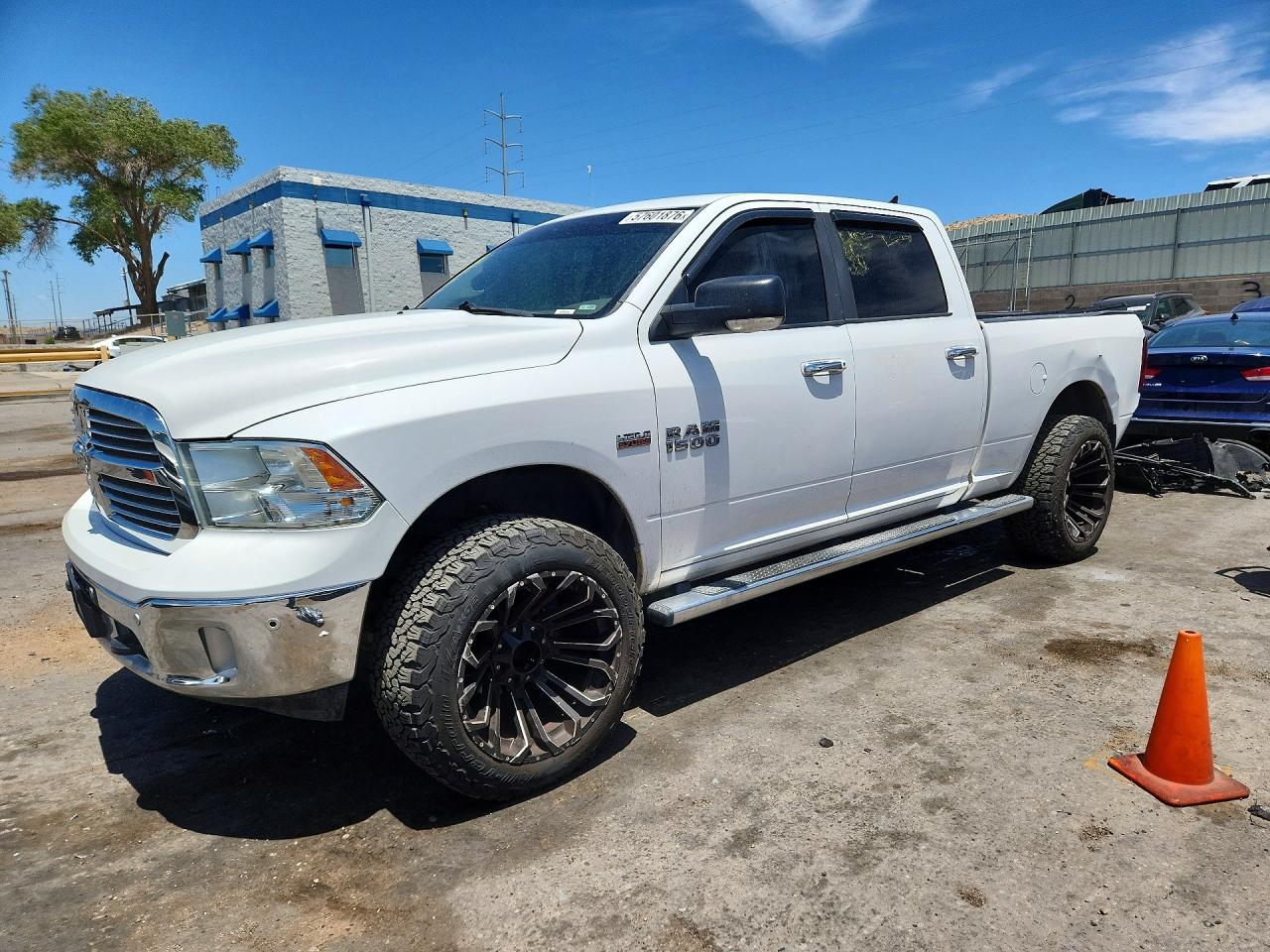 2015 RAM 1500 SLT