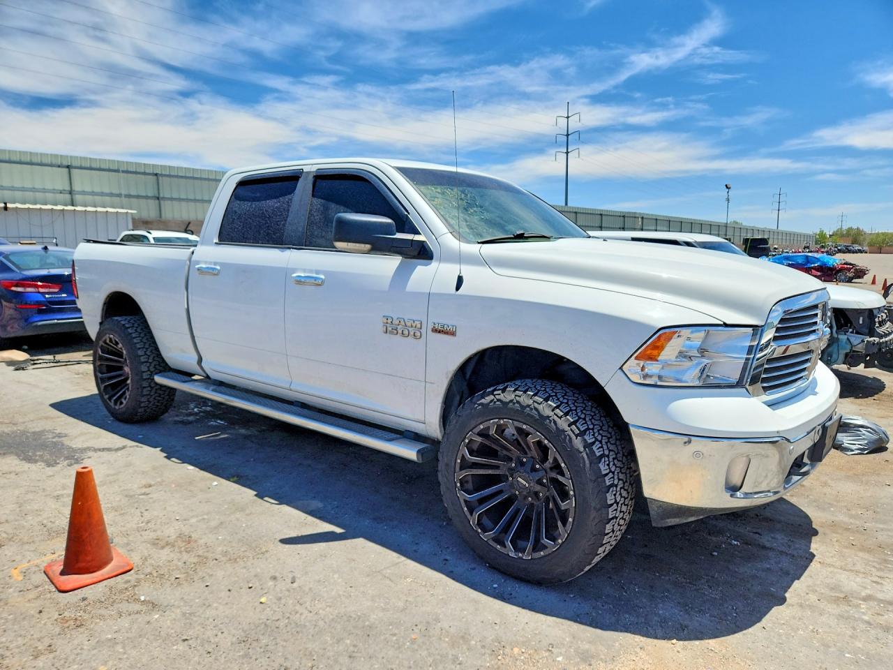 2015 RAM 1500 SLT — снимка 4