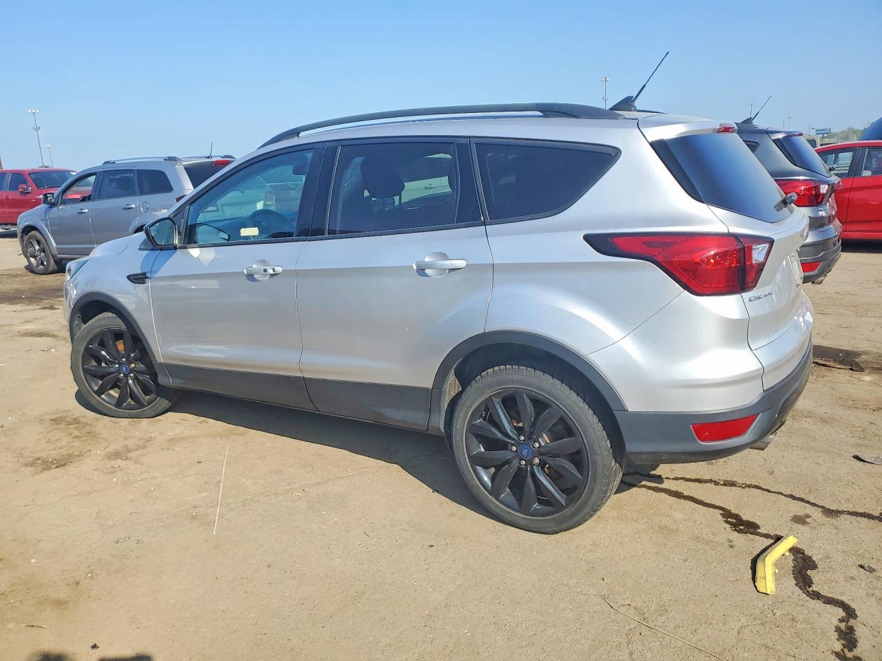 2019 FORD ESCAPE SE — снимка 2