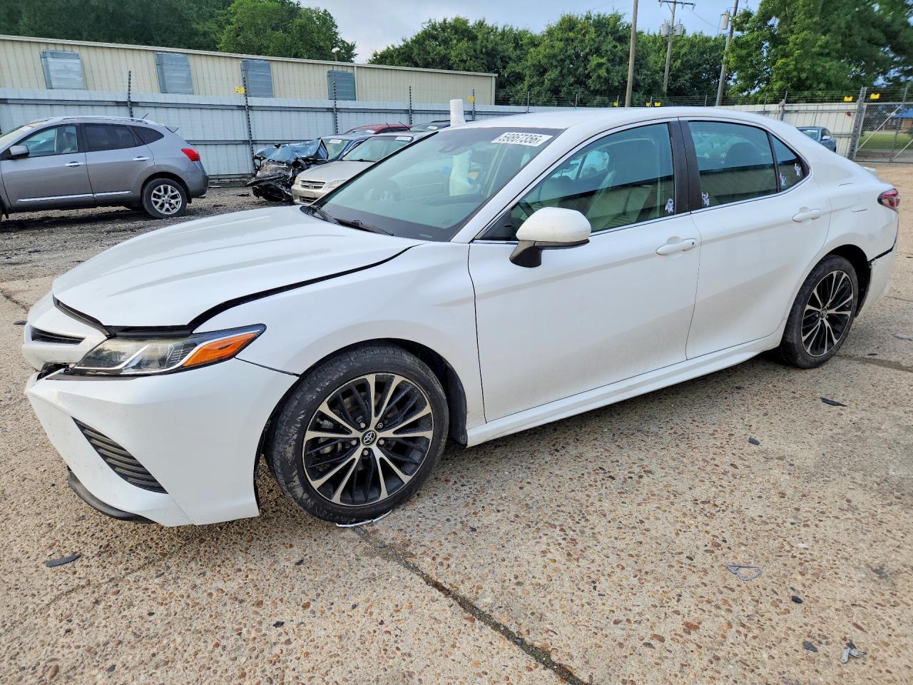 2018 TOYOTA CAMRY SE