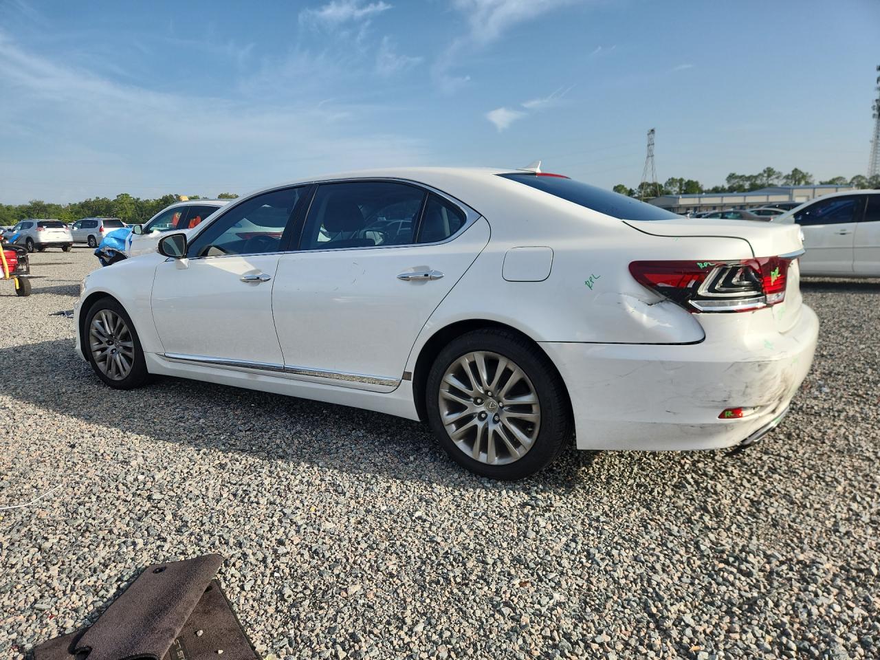 2013 LEXUS LS 460L — снимка 2