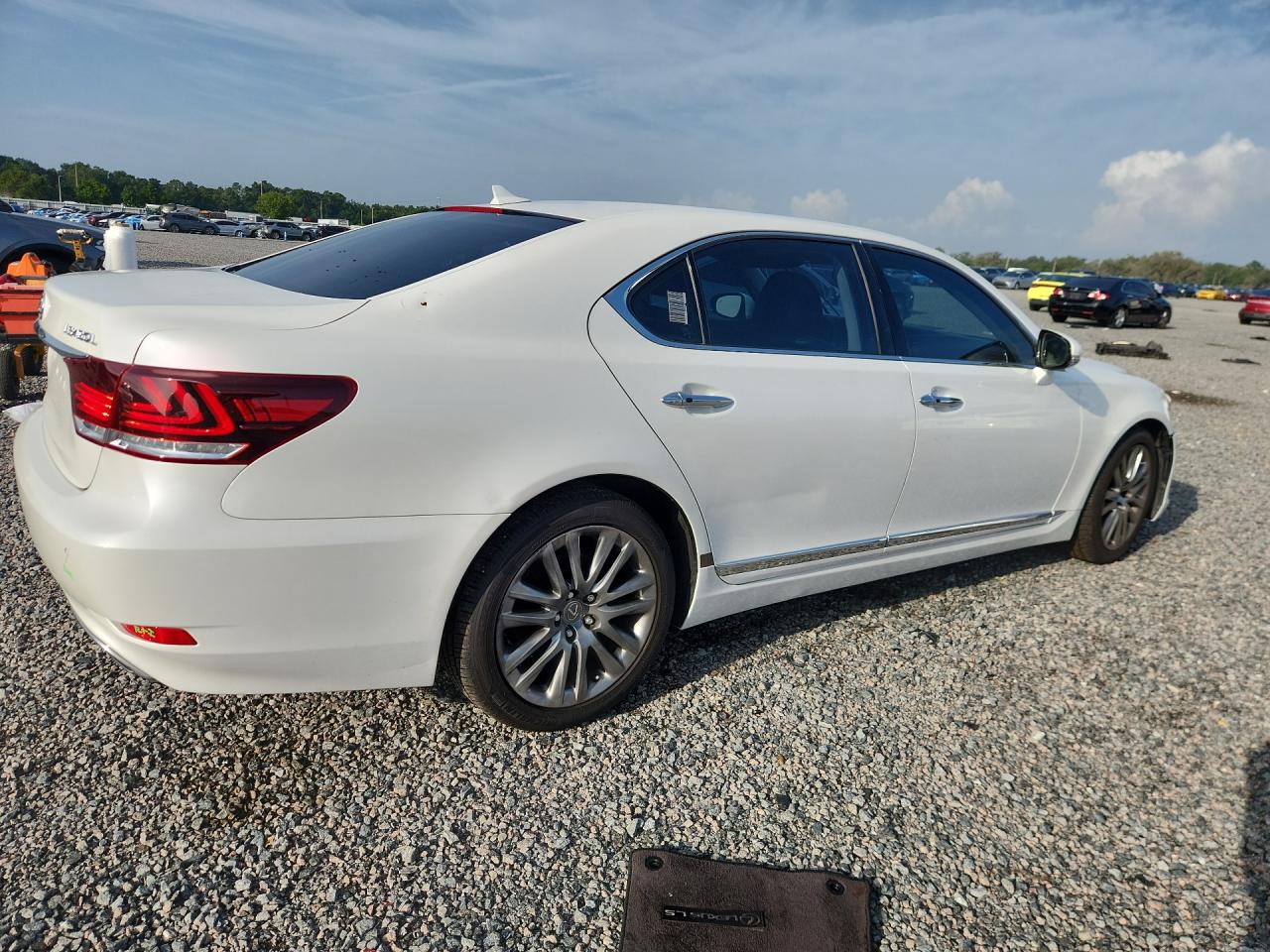 2013 LEXUS LS 460L — снимка 3
