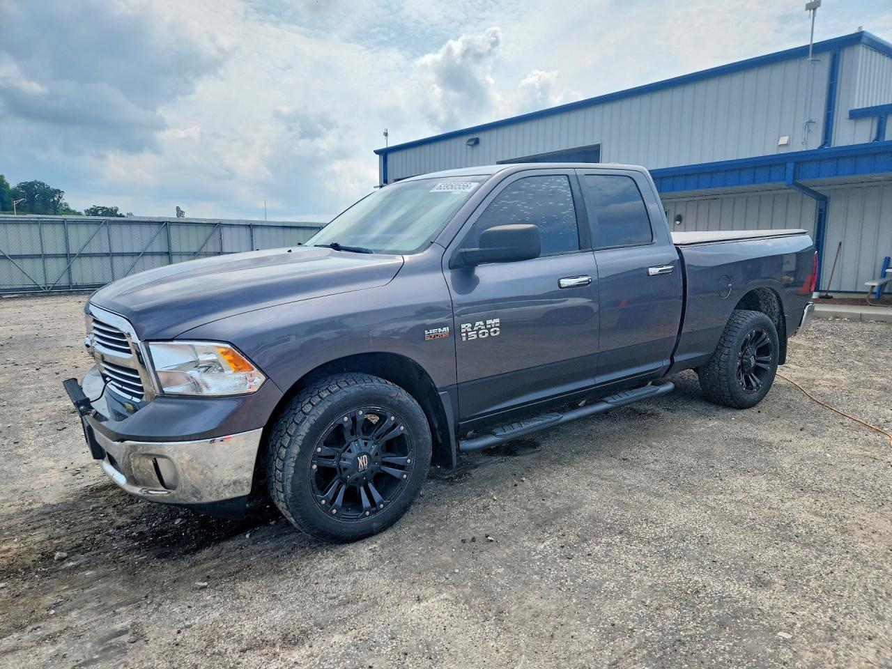 2015 RAM 1500 SLT