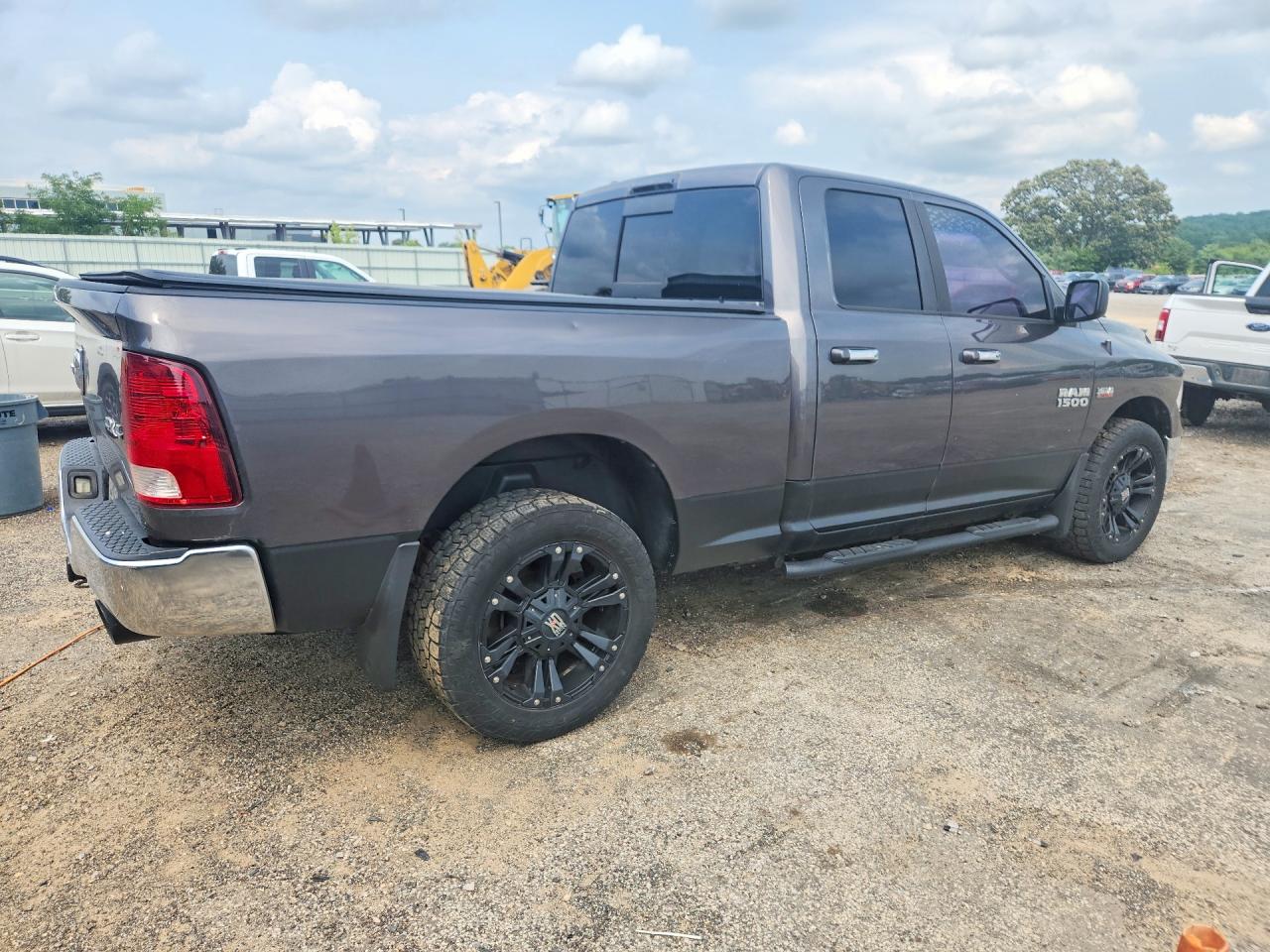 2015 RAM 1500 SLT — снимка 3