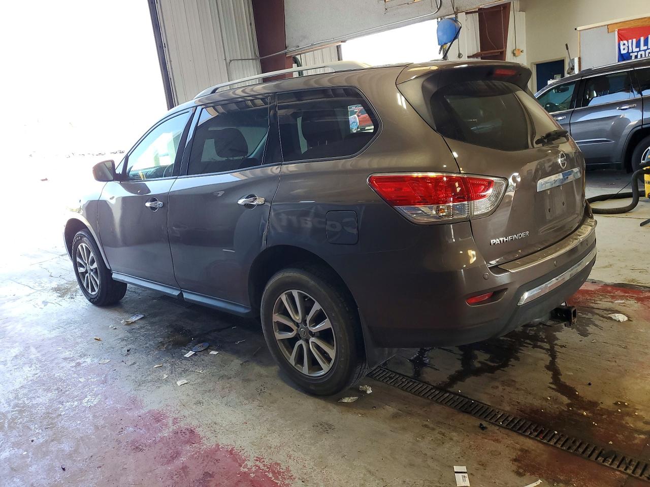 2016 NISSAN PATHFINDER SV — снимка 2