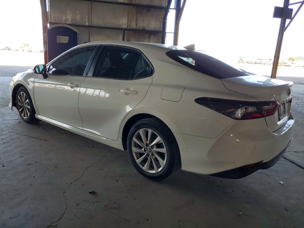 2023 TOYOTA CAMRY LE — снимка 2