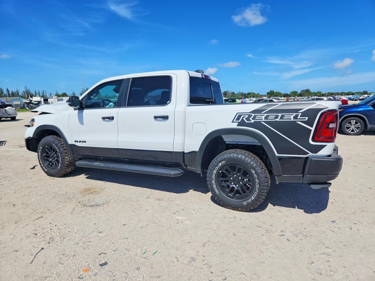 2026 RAM 1500 REBEL — снимка 2