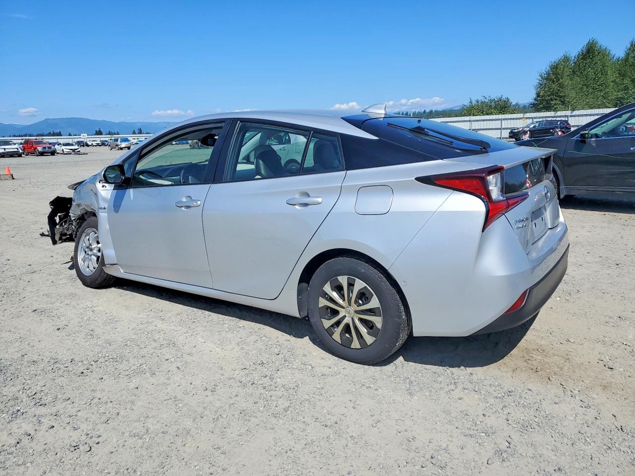 2020 TOYOTA PRIUS XLE AWD-E — снимка 2
