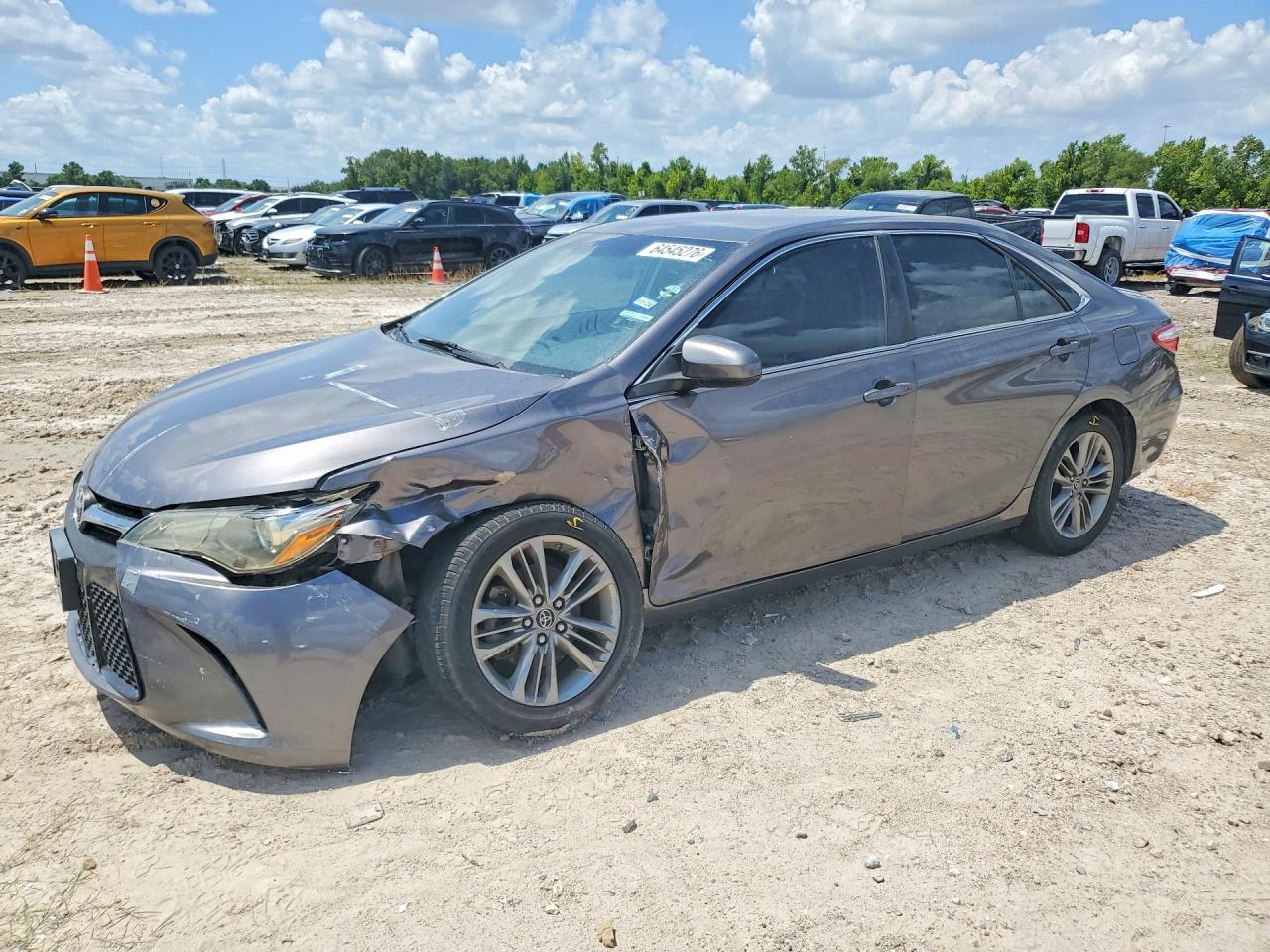 2016 TOYOTA CAMRY SE