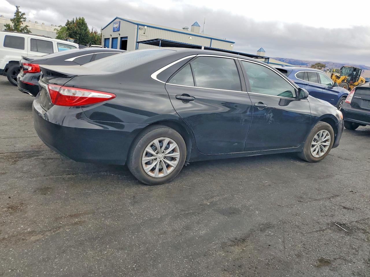2017 TOYOTA CAMRY LE — снимка 3