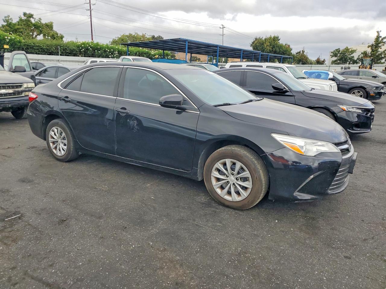2017 TOYOTA CAMRY LE — снимка 4