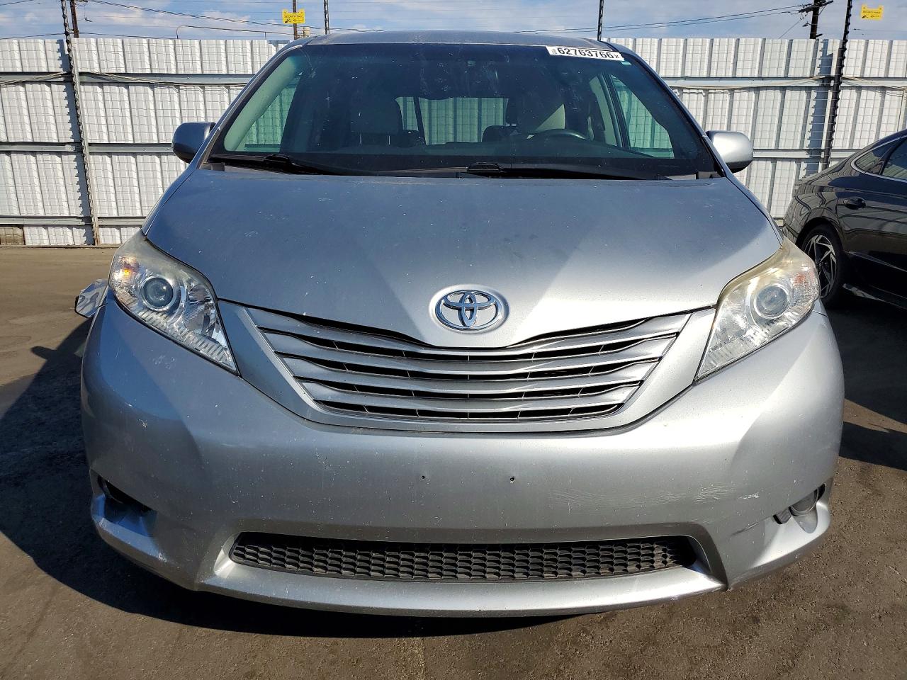 2017 TOYOTA SIENNA L 7-PASSENGER — снимка 5