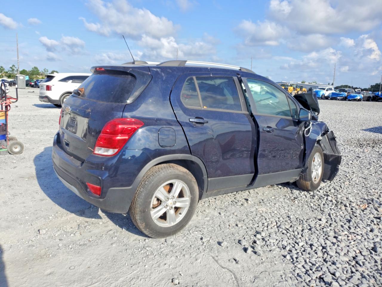 2021 CHEVROLET TRAX 1LT — снимка 3