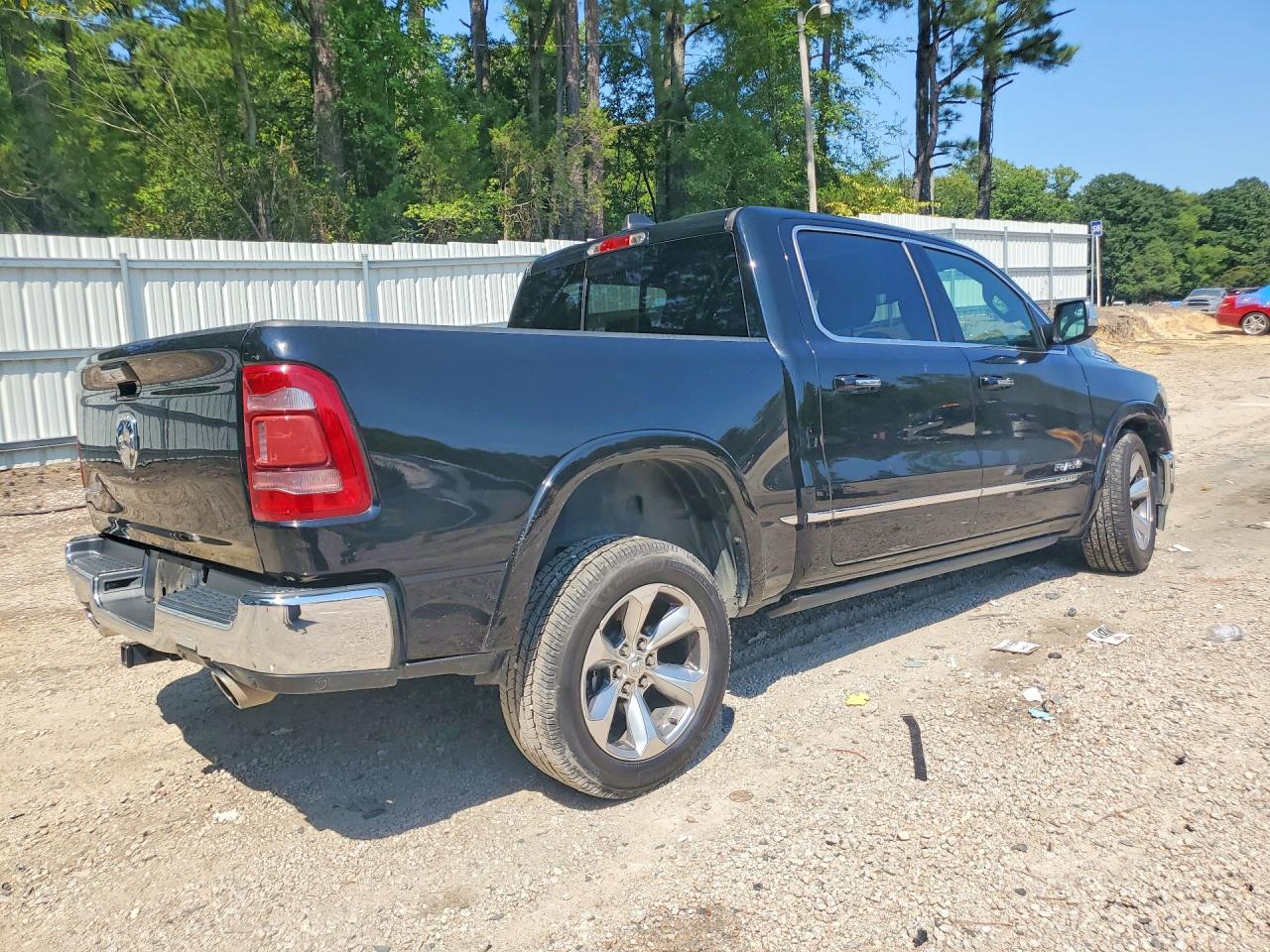 2021 RAM 1500 LIMITED — снимка 3