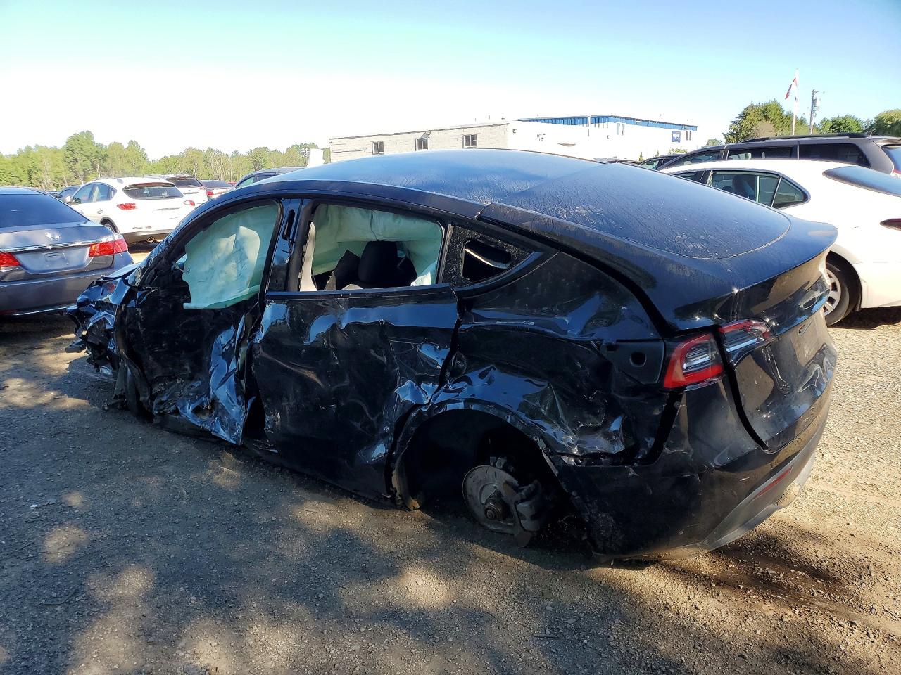 2024 TESLA MODEL Y — снимка 2