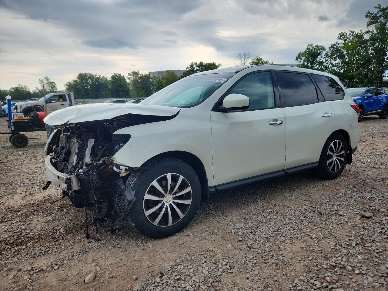 2015 NISSAN PATHFINDER S