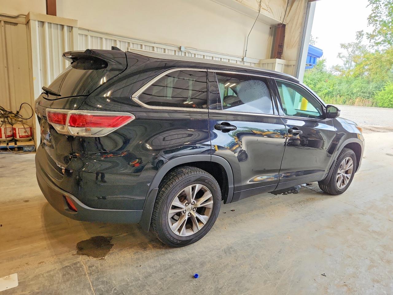 2015 TOYOTA HIGHLANDER XLE — снимка 3