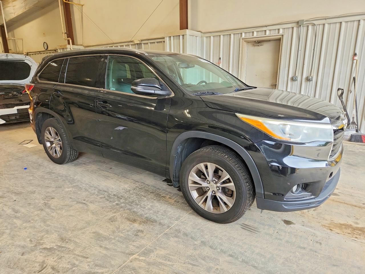 2015 TOYOTA HIGHLANDER XLE — снимка 4