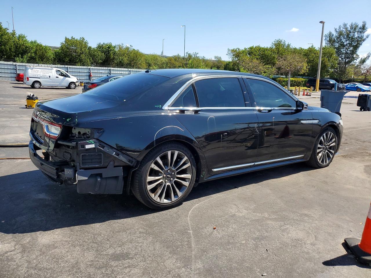 2017 LINCOLN CONTINENTL — снимка 3