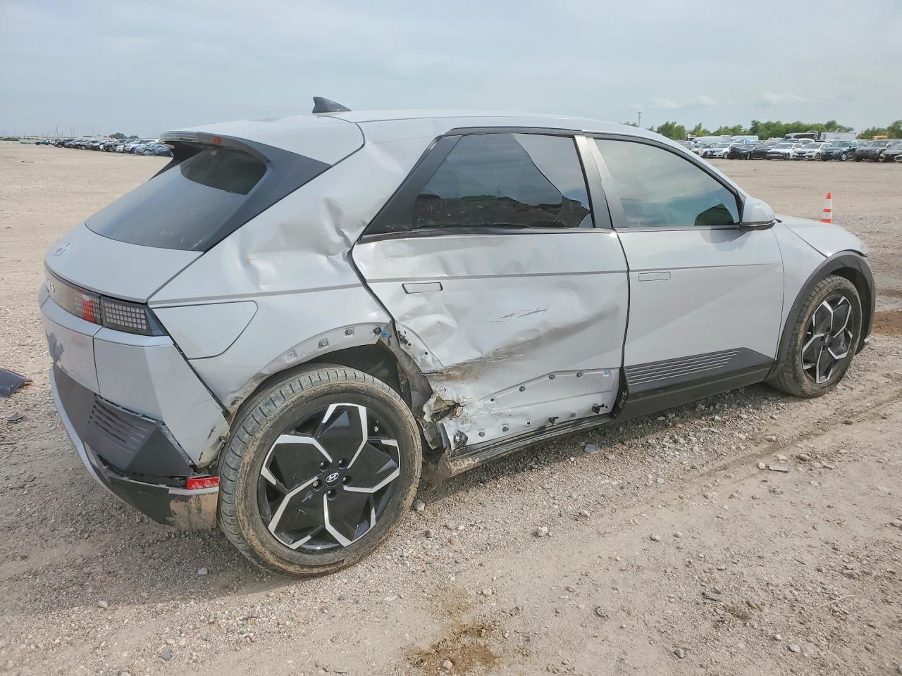 2024 HYUNDAI IONIQ 5 SE — снимка 3