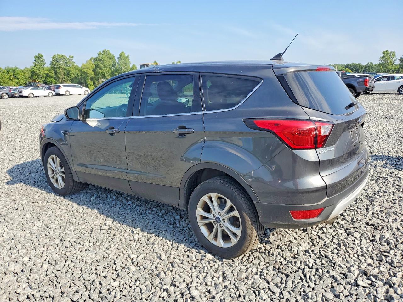 2019 FORD ESCAPE SE — снимка 2