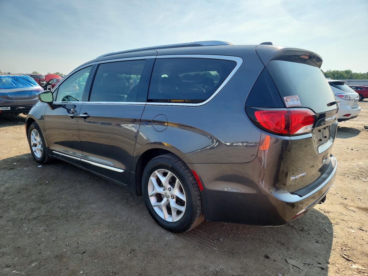 2018 CHRYSLER PACIFICA TOURING L PLUS — снимка 2