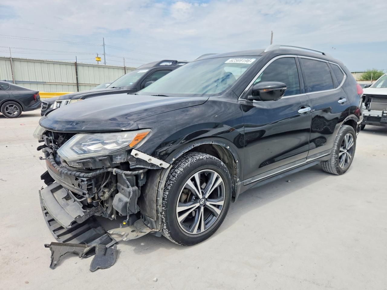 2017 NISSAN ROGUE SL