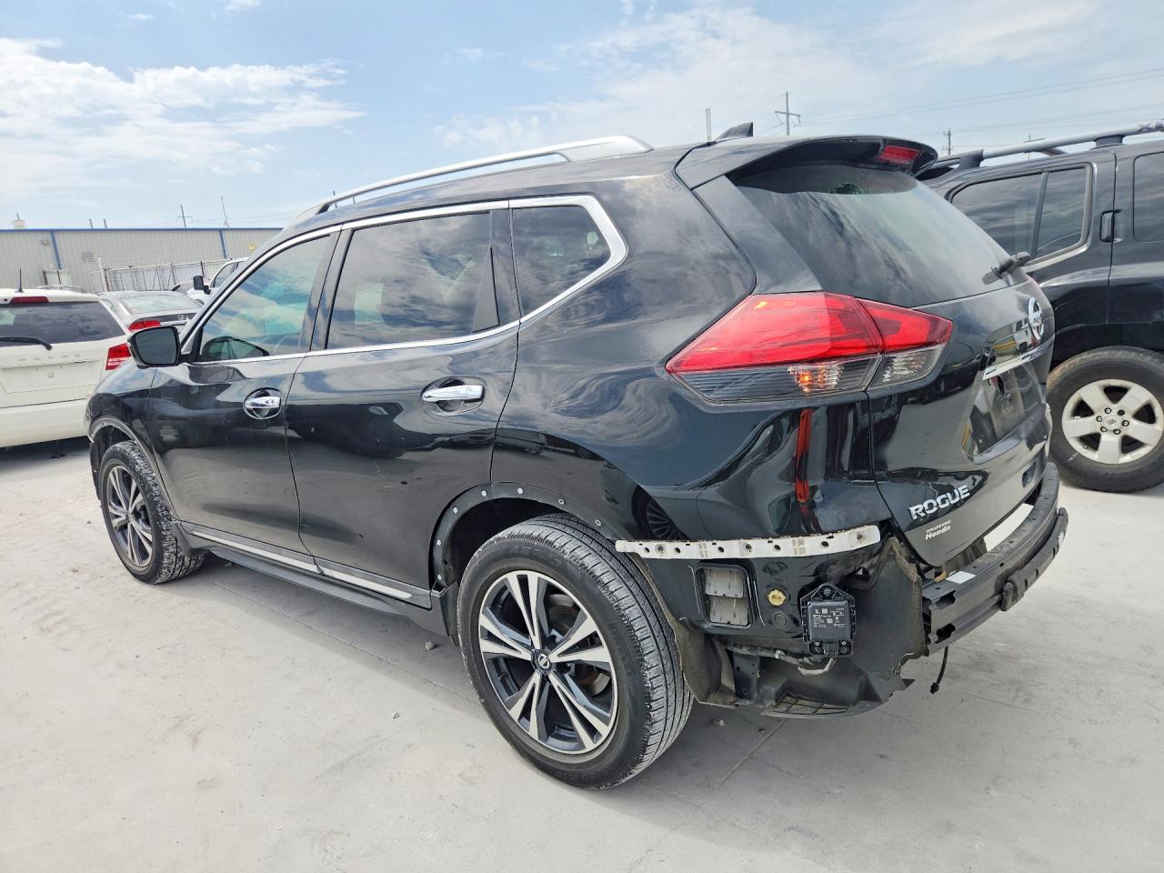 2017 NISSAN ROGUE SL — снимка 2