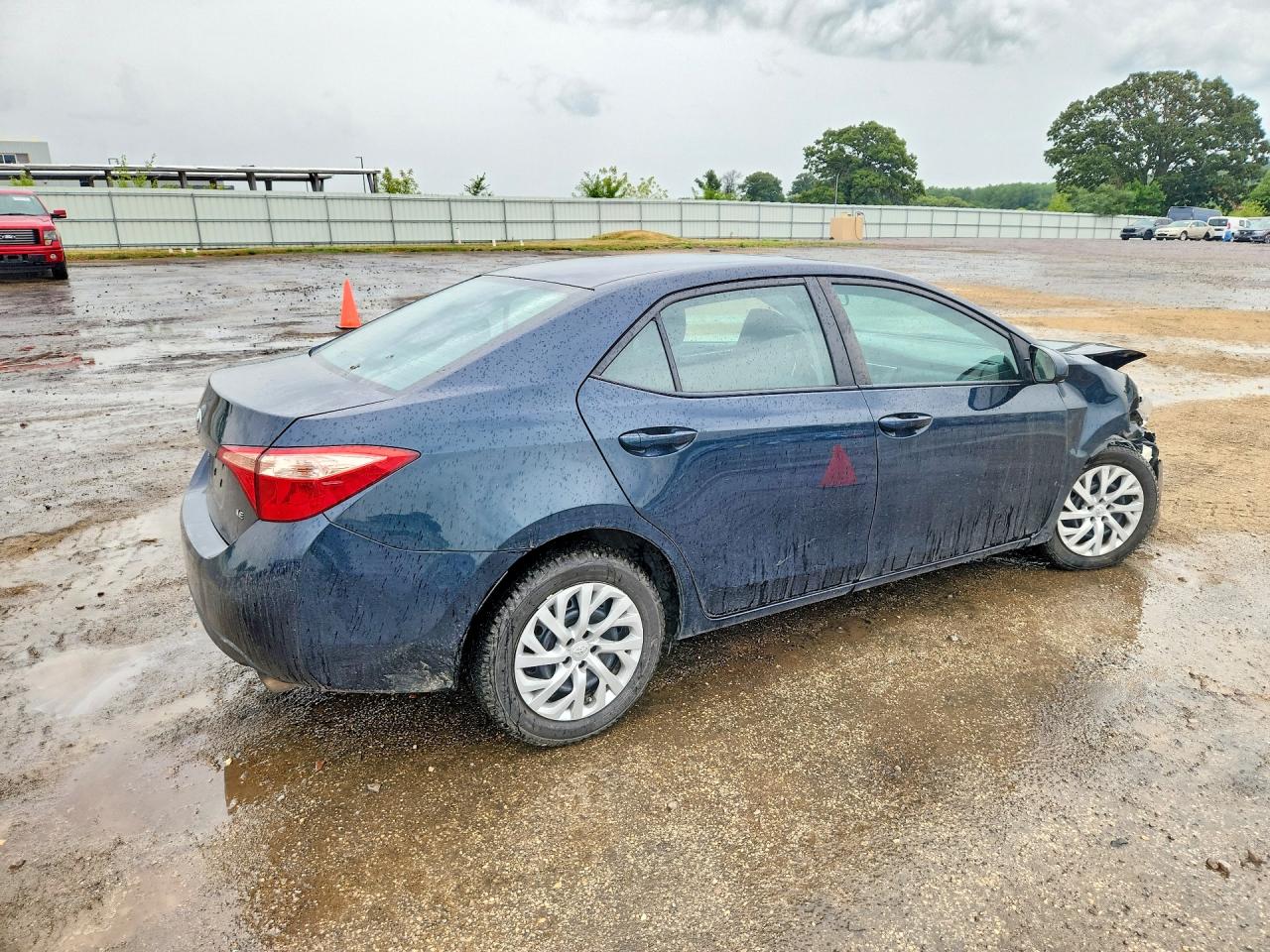 2019 TOYOTA COROLLA LE — снимка 3