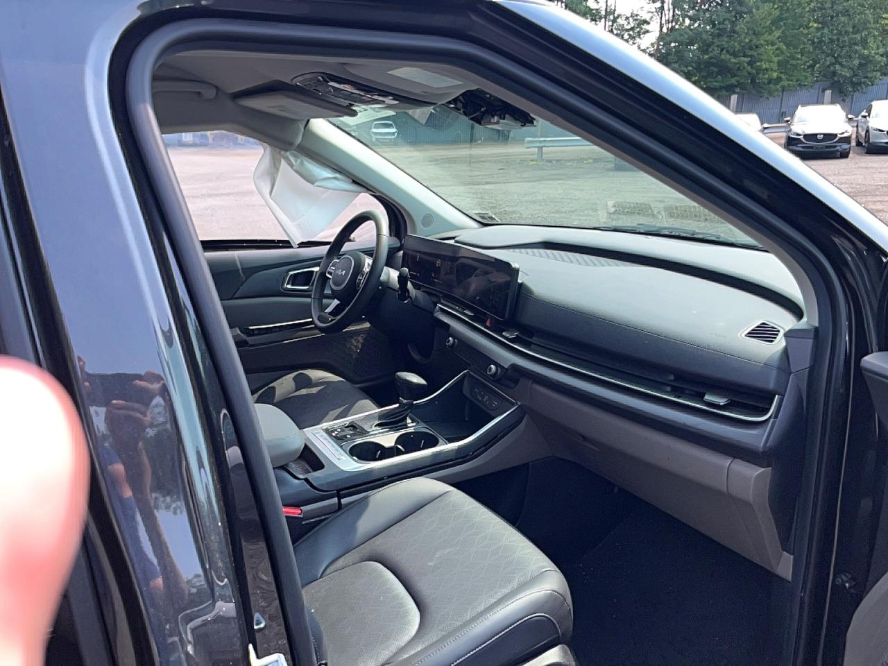 2026 KIA CARNIVAL EX — снимка 5