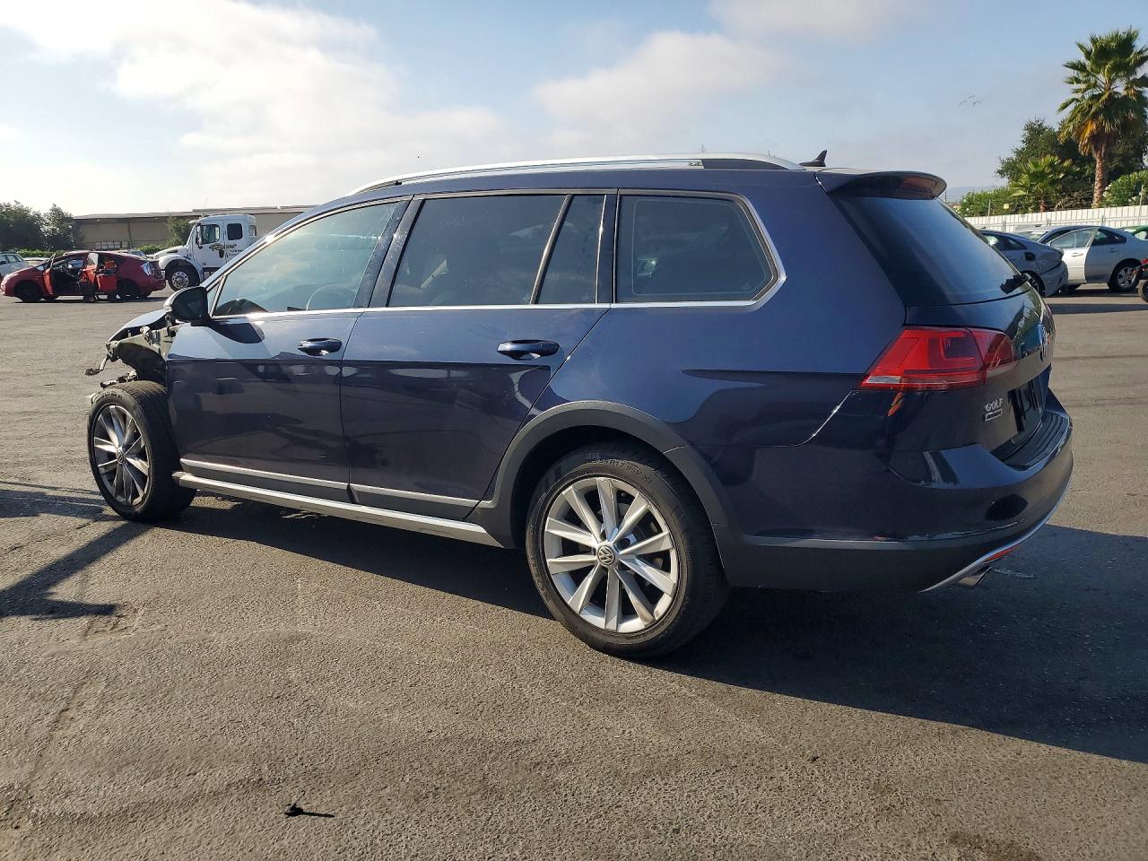 2017 VOLKSWAGEN GOLF ALLTRACK S — снимка 2