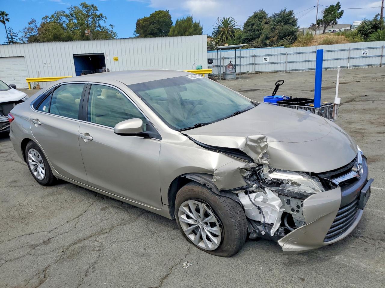 2017 TOYOTA CAMRY LE — снимка 4