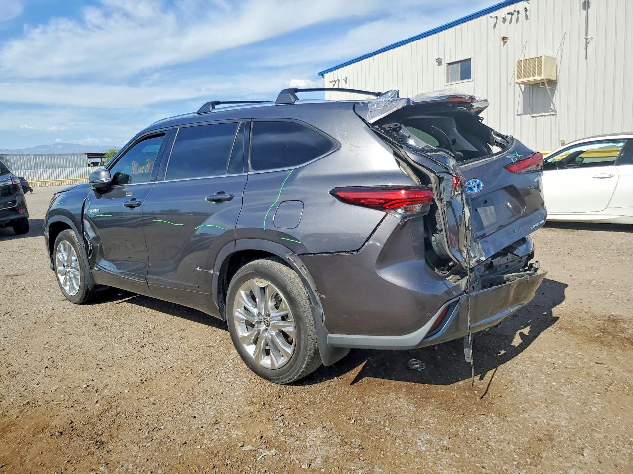2021 TOYOTA HIGHLANDER HYBRID LIMITED — снимка 2