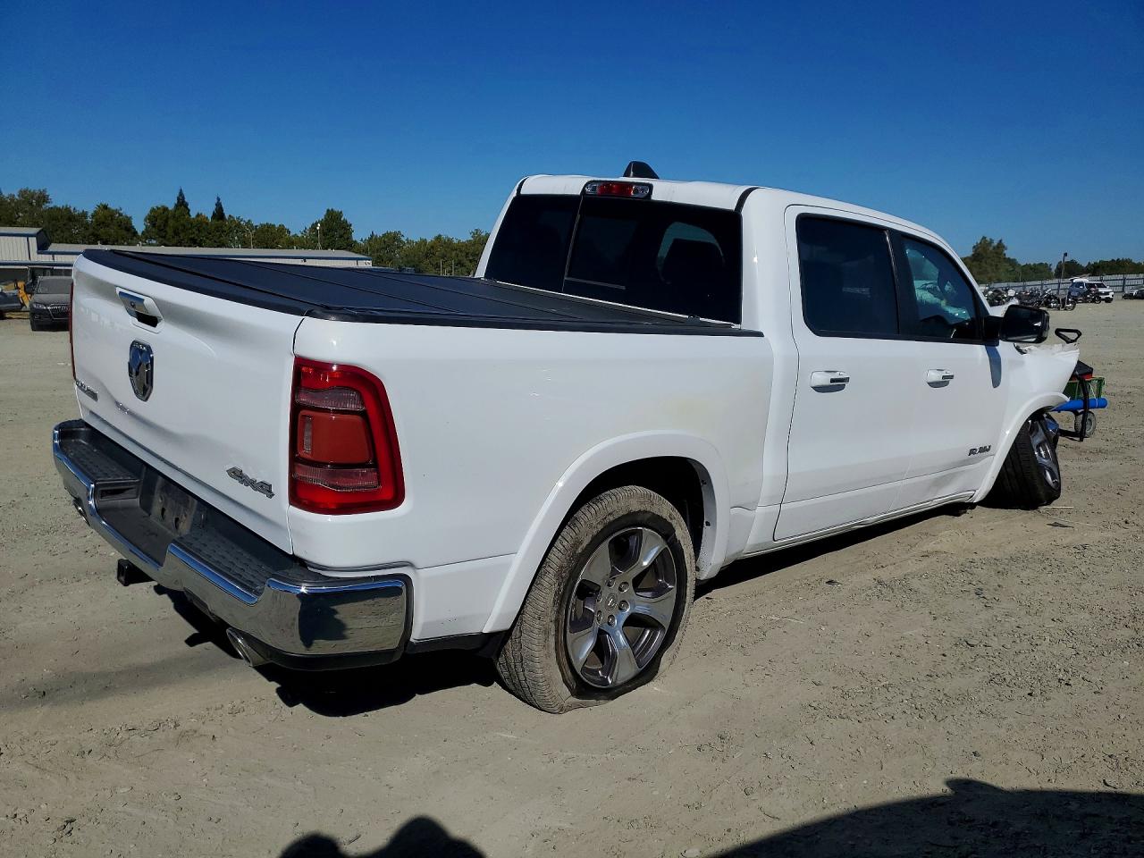 2021 RAM 1500 LARAMIE — снимка 3